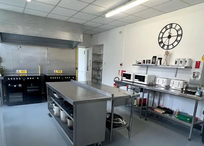 The Beeches - Entire Mansion