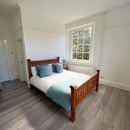 The Beeches - Entire Mansion Bristol