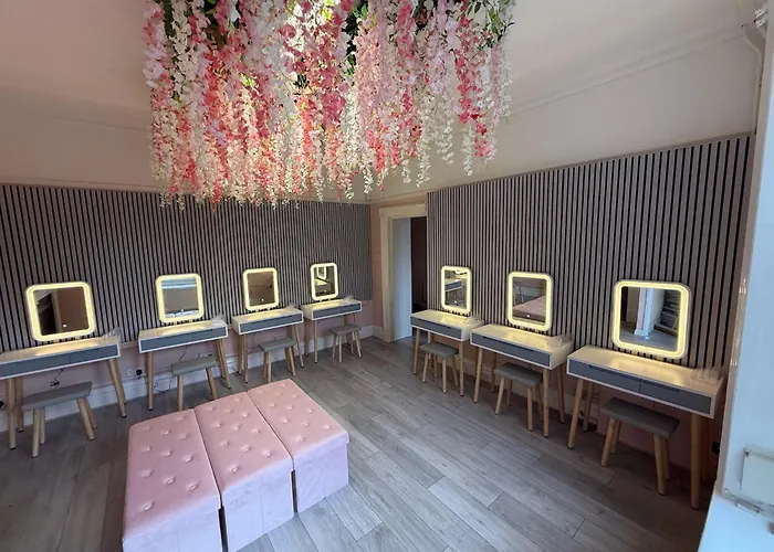 The Beeches - Entire Mansion Бристоль