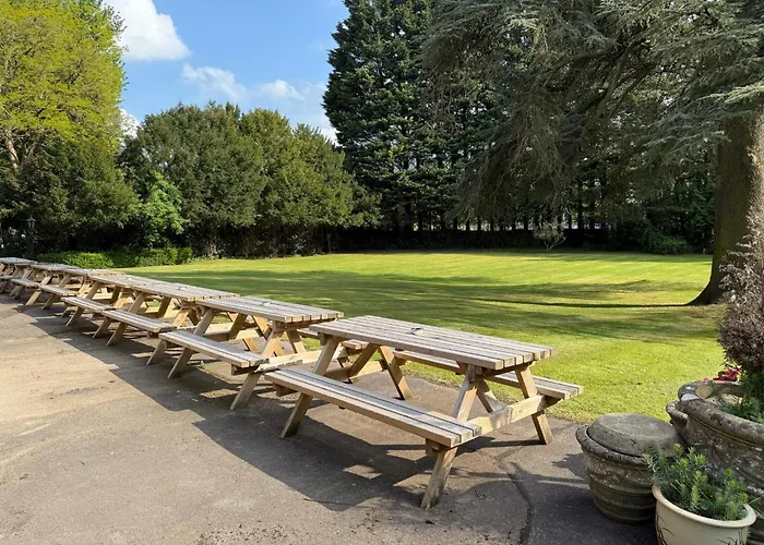 The Beeches - Entire Mansion *