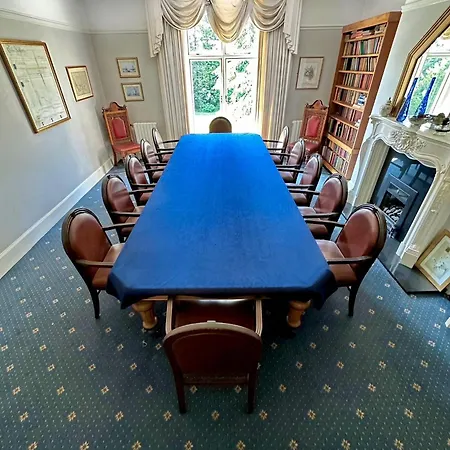 The Beeches - Entire Mansion Villa Bristol