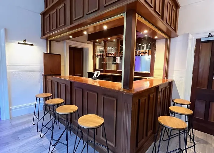 The Beeches - Entire Mansion * בריסטול